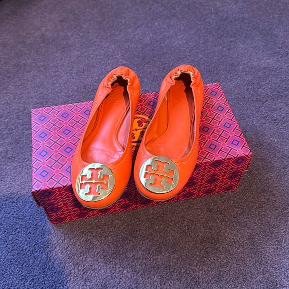 Orange Tory Burch flats - Picture 1 of 3